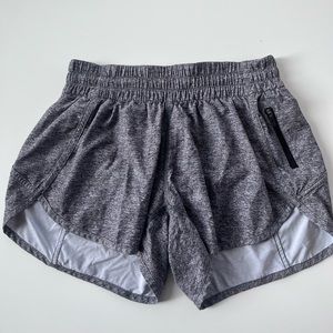 Lululemon Tracker Low-Rise Lined Short 4”: Like New!